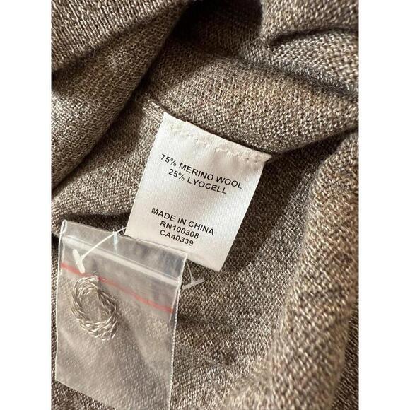 NWT* Peter Millar MISSISSIPPI STATE BULLDOGS Merino Wool V-Neck Sweater XL - Picture 6 of 6